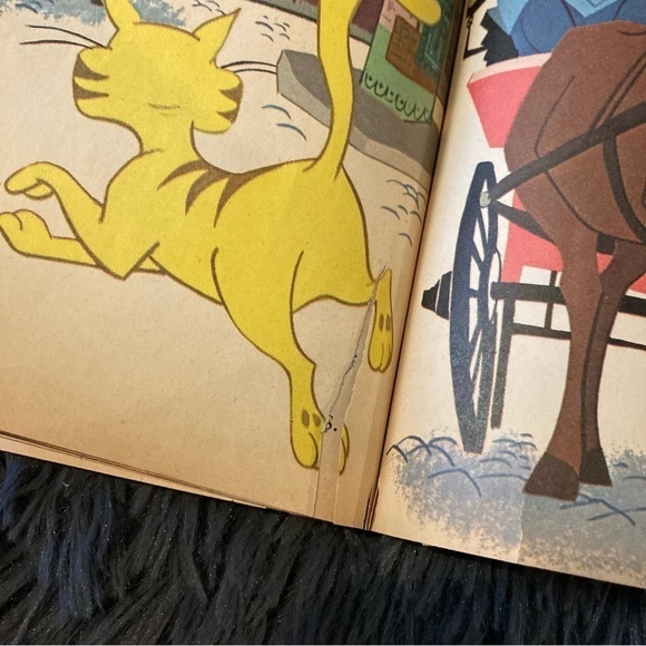 1962 Gay Purr-ee by Carl Memling A Little Golden Book Hardcover. - Picture 8 of 11